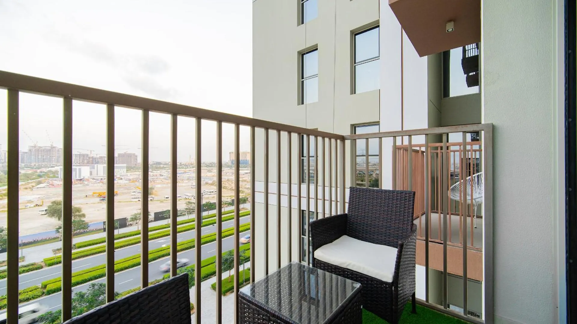 Comfort 1 Bdr Apartment In Dubai Hills Near Park