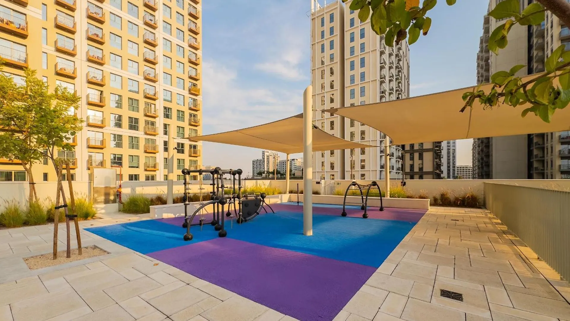 Comfort 1 Bdr Apartment In Dubai Hills Near Park