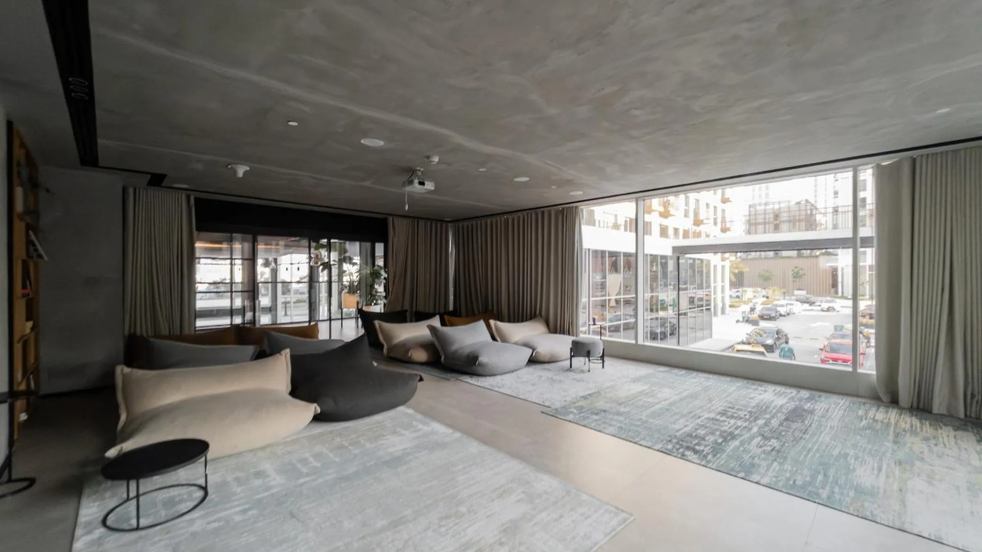 Comfort 1 Bdr Apartment In Dubai Hills Near Park